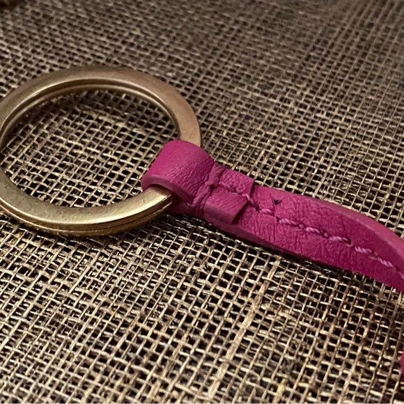 Authentic Marc Jacobs key pouch - Picture 5 of 10